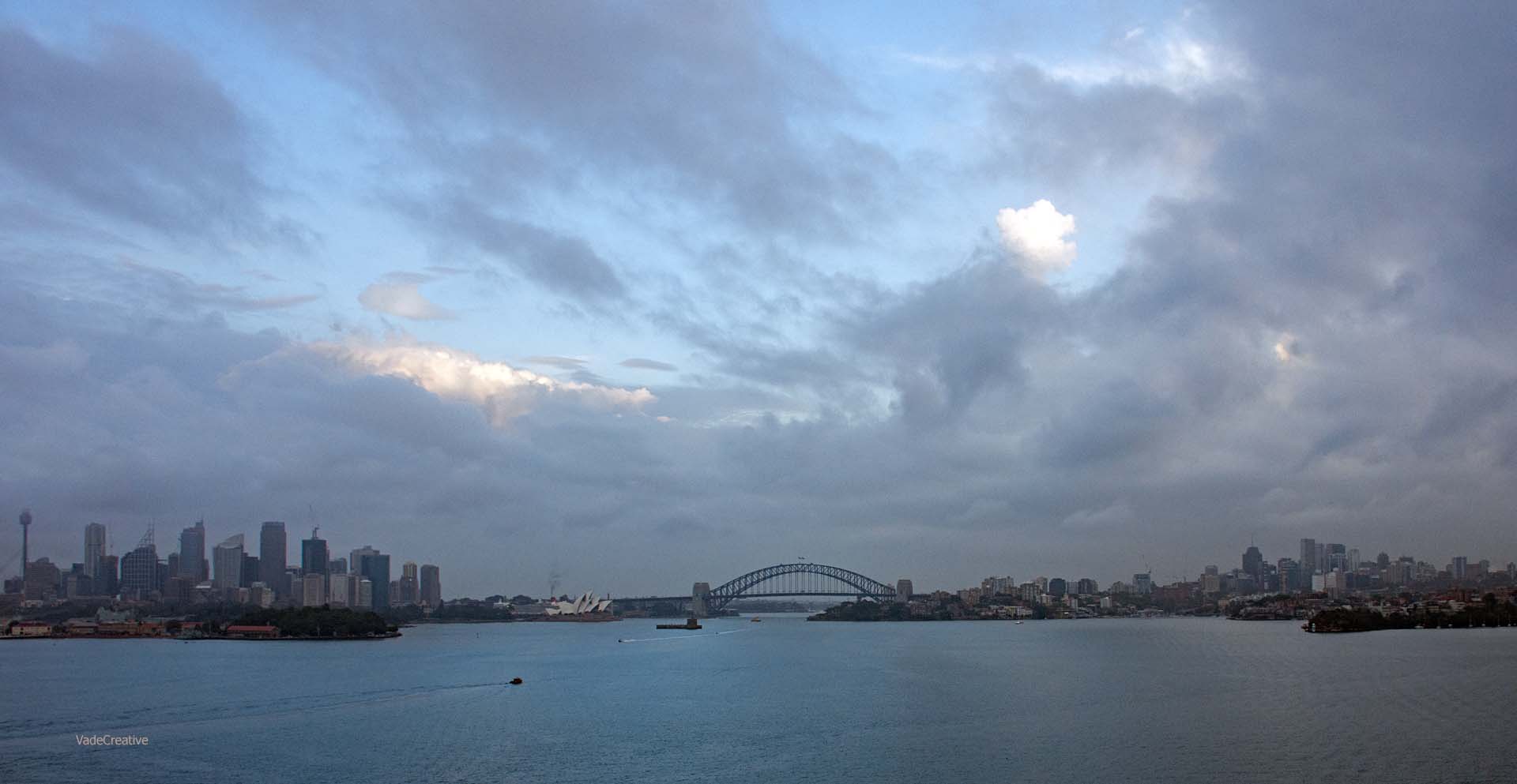 Steaming towards Sydney Harbour 