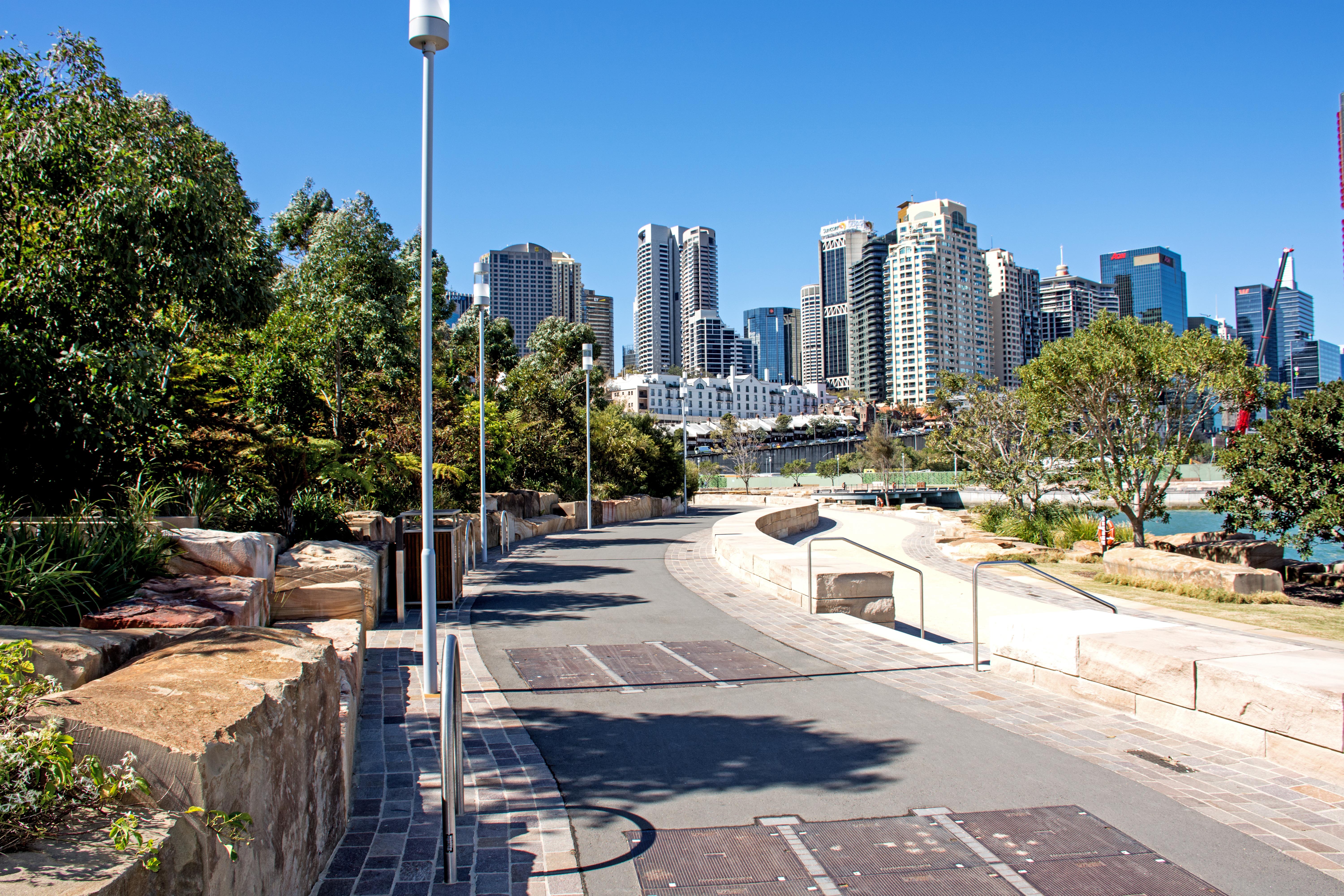 A Walkway from Sydney to Darling Harbour