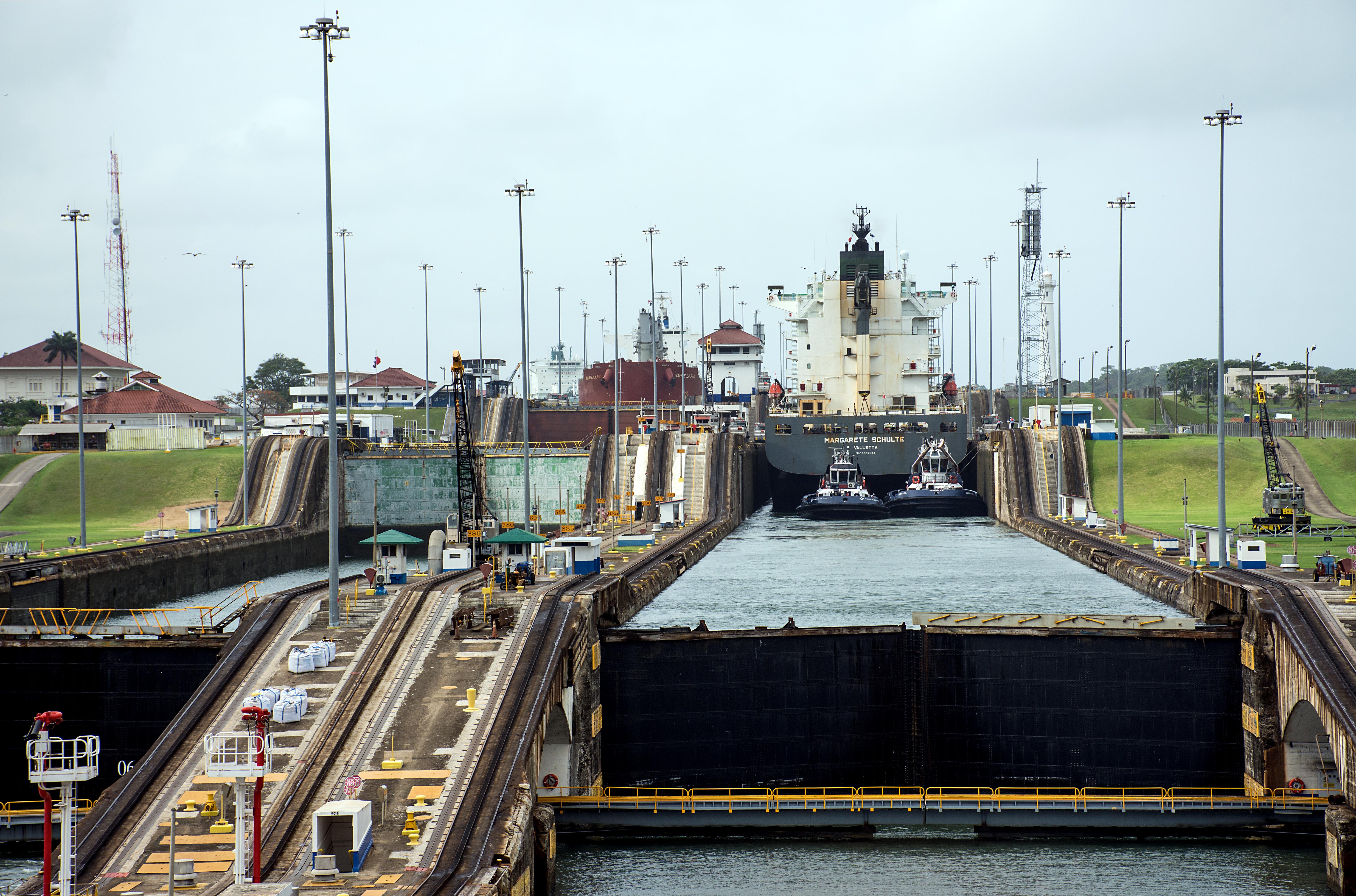 MargareteShulte Container Ship, Ready to enter Second Loc